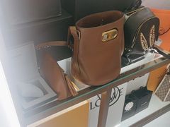 -聚云奢二手奢侈品黄金手表包包回收·中古店(三里屯总店)