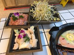 -卤校长重庆老火锅(南岗万达店)