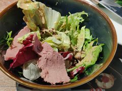 咸牛肉蔬菜沙拉-斗牛士牛排(南京东路店)