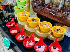 -亚洲国际大酒店·云顶阁旋转自助餐厅