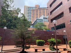 -香港大学