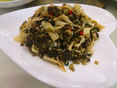 酸菜软饼-谢师酒家