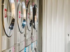 -上海虹桥中心爱琴海亚朵S酒店