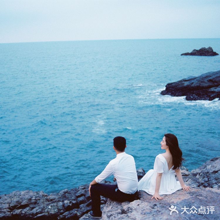 拍婚纱照要不要露纹身?评论区留下你的看法[调皮]