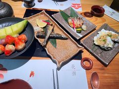 生蚝-花潮料理艺食馆(世欧广场店)