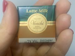 -VENCHI 闻绮(北京国贸商城店)