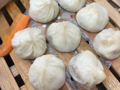 鲜虾小笼包-万寿斋(山阴路店)
