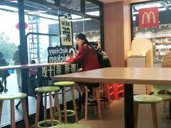 大堂-麦当劳(庐山服务区店)