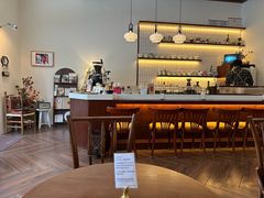-Café Monson