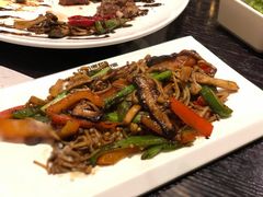 -HIHE Bistro·Oyster Bar(华熙live店)