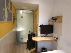 -布丁严选酒店(杭州武林西湖文化广场地铁站店)