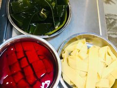 -憨铁匠老火锅(龙岗万科里店)