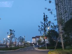 -融创茂-停车场