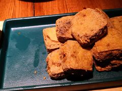 干炸臭豆腐-弄堂里·寻味杭州(湖滨银泰in77C区店)