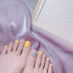 -悦指间美甲美睫