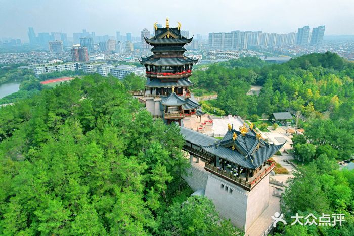 鸡鸣山公园图片