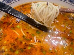 -老国贸云南传统过桥米线(滇池店)