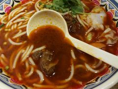 -鑫花溪牛肉米粉(人民广场店)