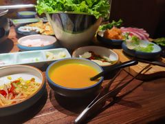 -明洞阿姨·韩式酱蟹烤肉·创意料理(三元桥店)