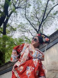 -初见美妆造型工作室