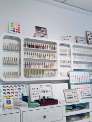 -丽心自助美甲美睫