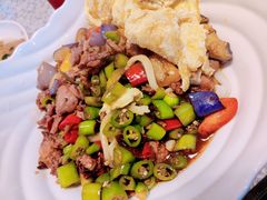 茄子肉丁小公鸡双拼拌面-文三里屯面馆(三里屯店)