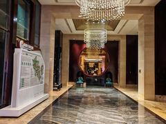 -成都保利公园皇冠假日酒店(熊猫基地店)