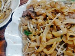 干炒牛河-南记食粥坊·宵夜大排档(岭南分店)
