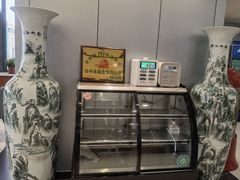 -李连贵熏肉美食酒楼(东市商贸店)