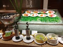 -湖景知味西餐厅•自助餐• 轻食(南京金茂威斯汀大酒店)