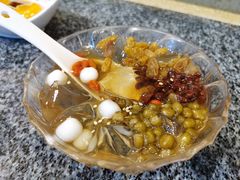 -黑白电视长沙小吃(美林M·LIVE天地东座店)