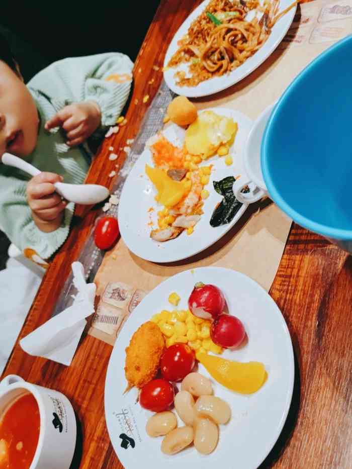 汉巴味德(烟台大悦城店)-"总体来说是不错的 他家的甜品真的特别推荐.