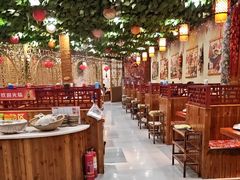 -袁小二大东北铁锅炖(吉祥村总部)