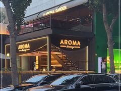 -洛缦音乐餐厅(工业展览馆万象城店)