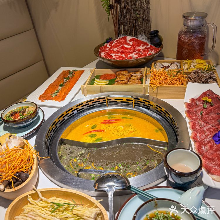 这是什么神仙百香果酸汤锅