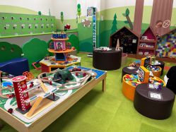 -莫莉幻想儿童乐园(武汉经开永旺店)