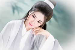 -九月鹰飞汉服摄影工作室