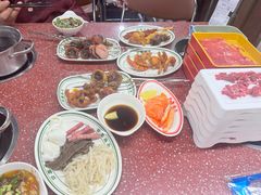 -四囍码头海鲜烧烤自助火锅(外滩南京东路悦荟广场店)