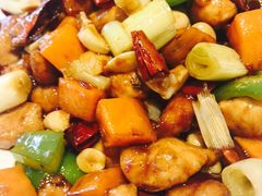 -赶海部落海鲜城(海阳路店)