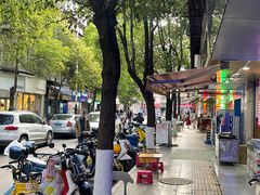 -文山荷鲜居(翠湖店)