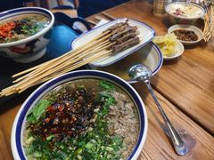 -云阿蛮云南生烫牛肉米线(奉贤路店)