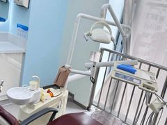 -极光口腔·矫正种植修复(锦江店)