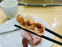 杏鲍菇肉锅贴-春水锅贴·传统鲁菜(大明湖店)