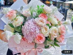 -谷莠子花艺·气球派对·绿植造景·花艺沙龙(金光华广场店)
