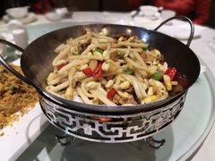 -梅花香里大酒店(郁金香路店)