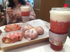 霸气牛奶草莓-奈雪的茶(东莞汇一城店)