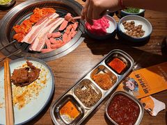 -明洞阿姨·韩式酱蟹烤肉·创意料理(三元桥店)