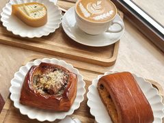 -VERIE BAKEHOUSE