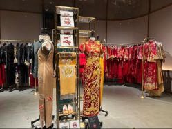 点击看大图 -藤薰定制中式嫁衣礼服旗袍店