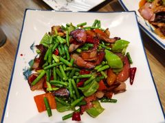 蒜苔炒腊肉-小四川菜馆(托乐嘉店)